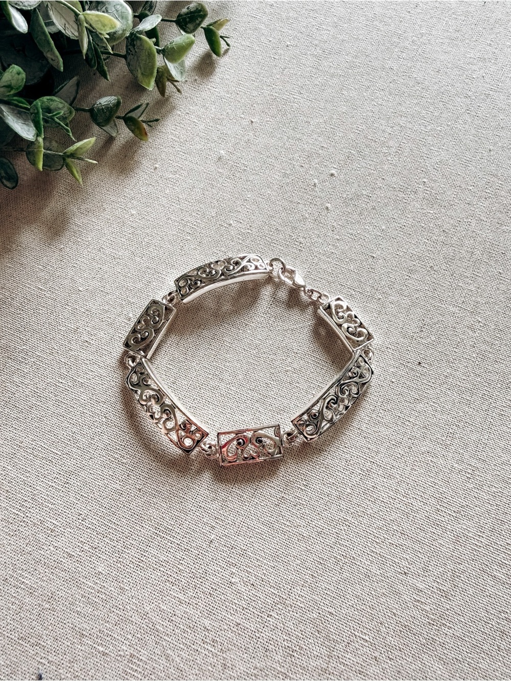 Brighton Style Silver Scroll Link Bracelet Heart Clasp